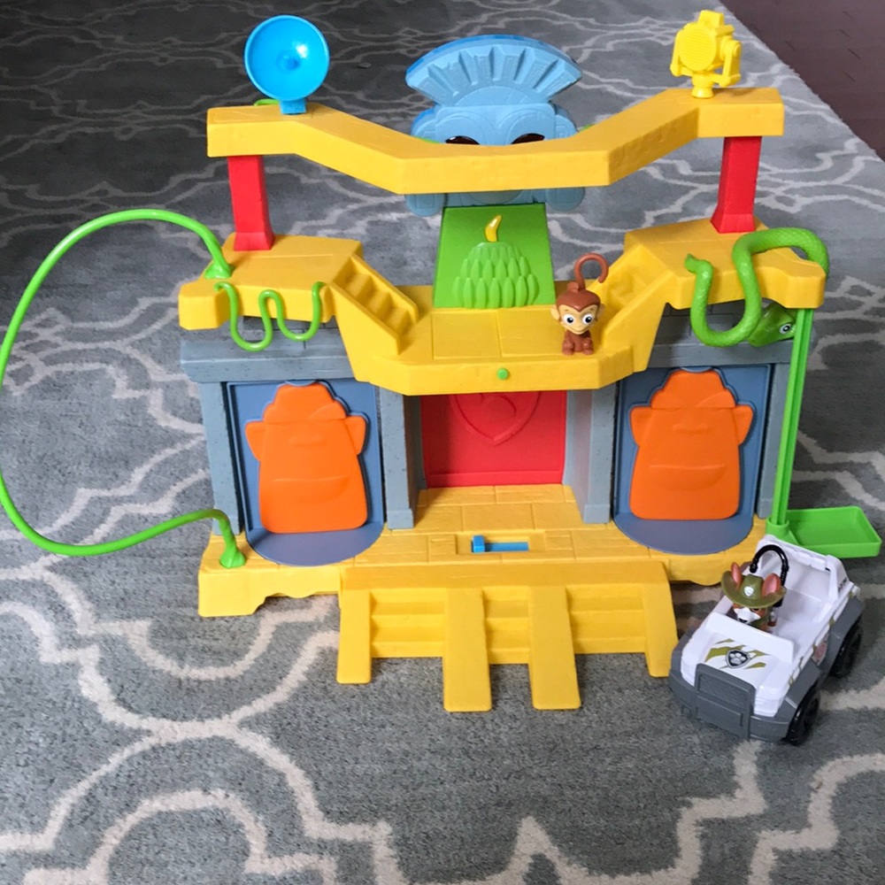 Paw Patrol Jungle Rescue Monkey Temple Play Set